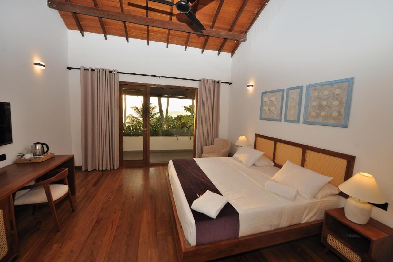 Tantalize Beach Hikkaduwa Exterior photo