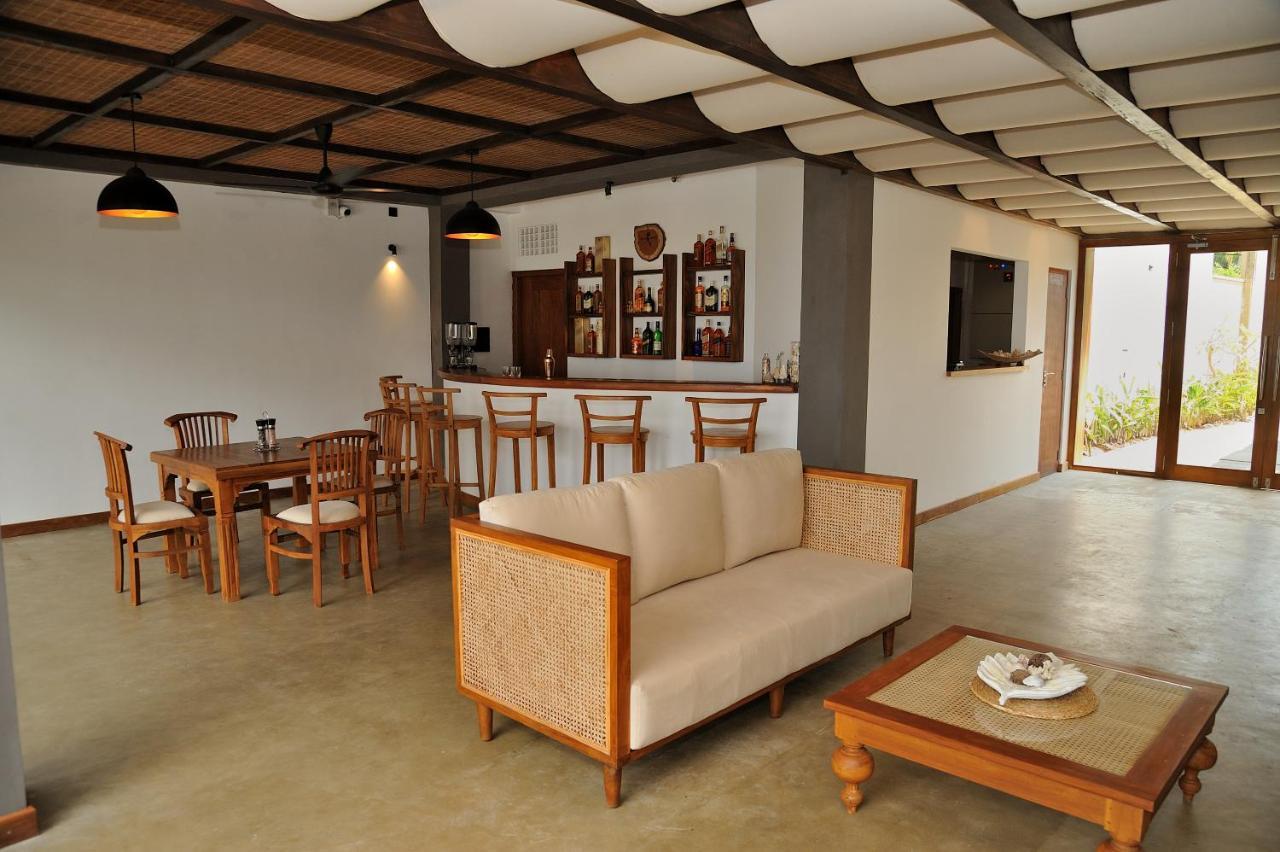 Tantalize Beach Hikkaduwa Exterior photo