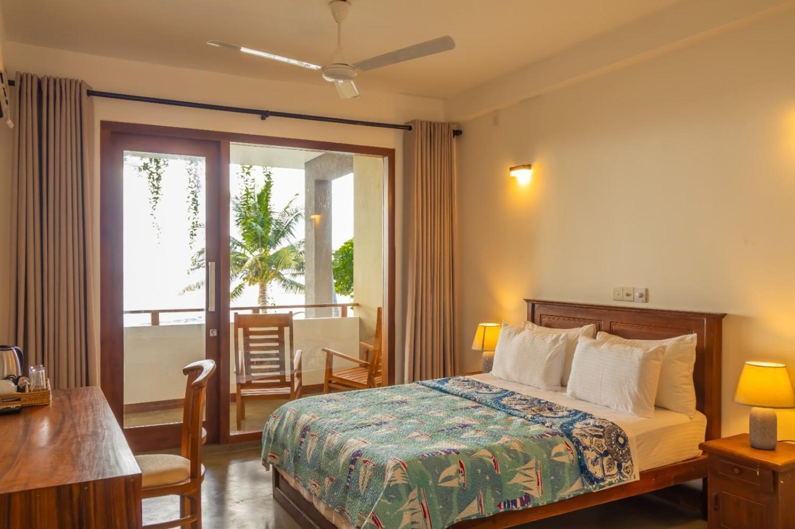 Tantalize Beach Hikkaduwa Exterior photo
