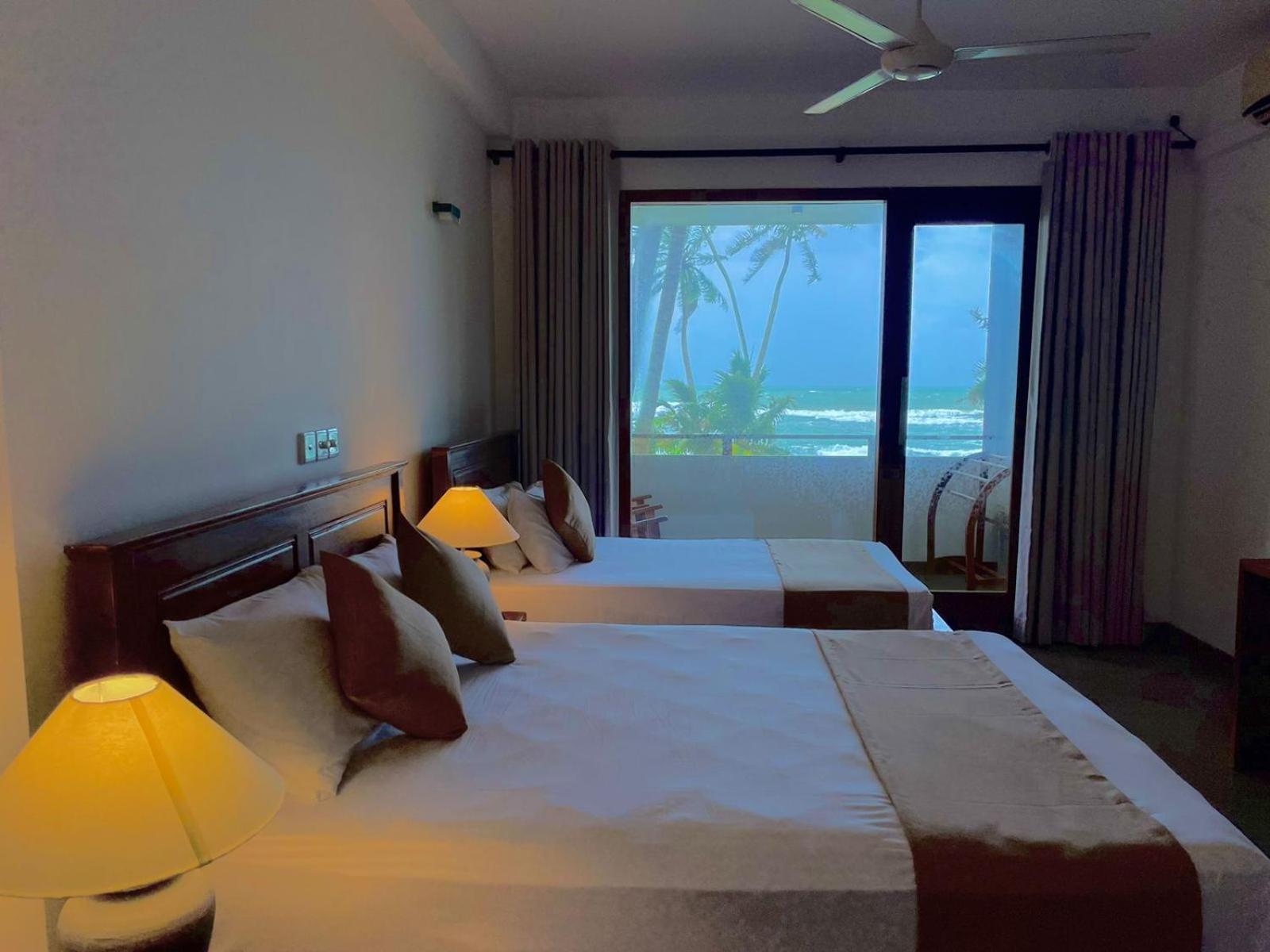 Tantalize Beach Hikkaduwa Exterior photo